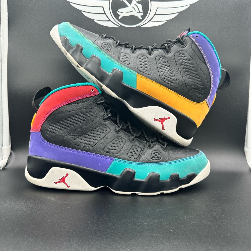 Air Jordan 9 Retro “Dream It Do It” men’s size 12